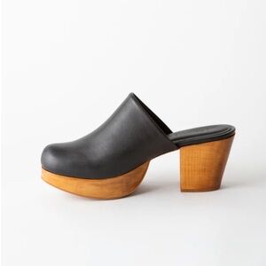 FORTRESS OF INCA Black Leather Ava Clogs Wooden Platform Size 38